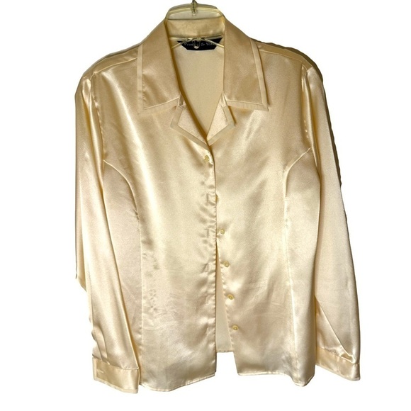 Vintage Preston and York Blouse - Picture 2 of 6